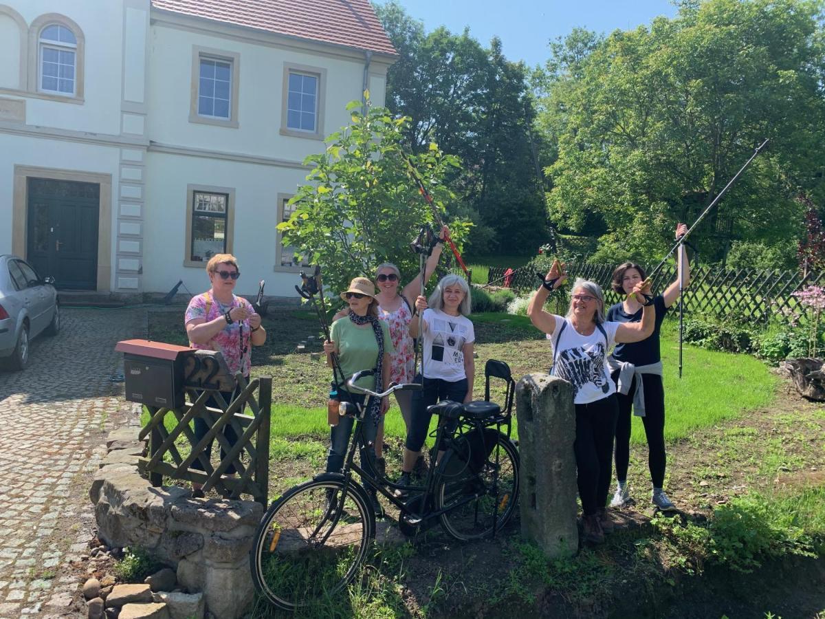 Bed and Breakfast Stara Szkola Debowy Gaj The Old School Debowy Gaj Львувек-Слёнски Экстерьер фото