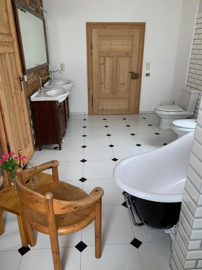 Bed and Breakfast Stara Szkola Debowy Gaj The Old School Debowy Gaj Львувек-Слёнски Экстерьер фото